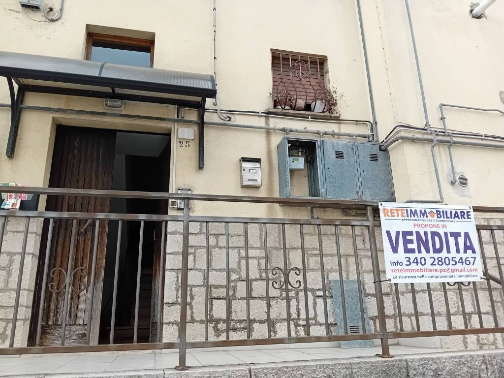 Appartamento a Potenza in Via Ettore Ciccotti, 35 - Foto 4