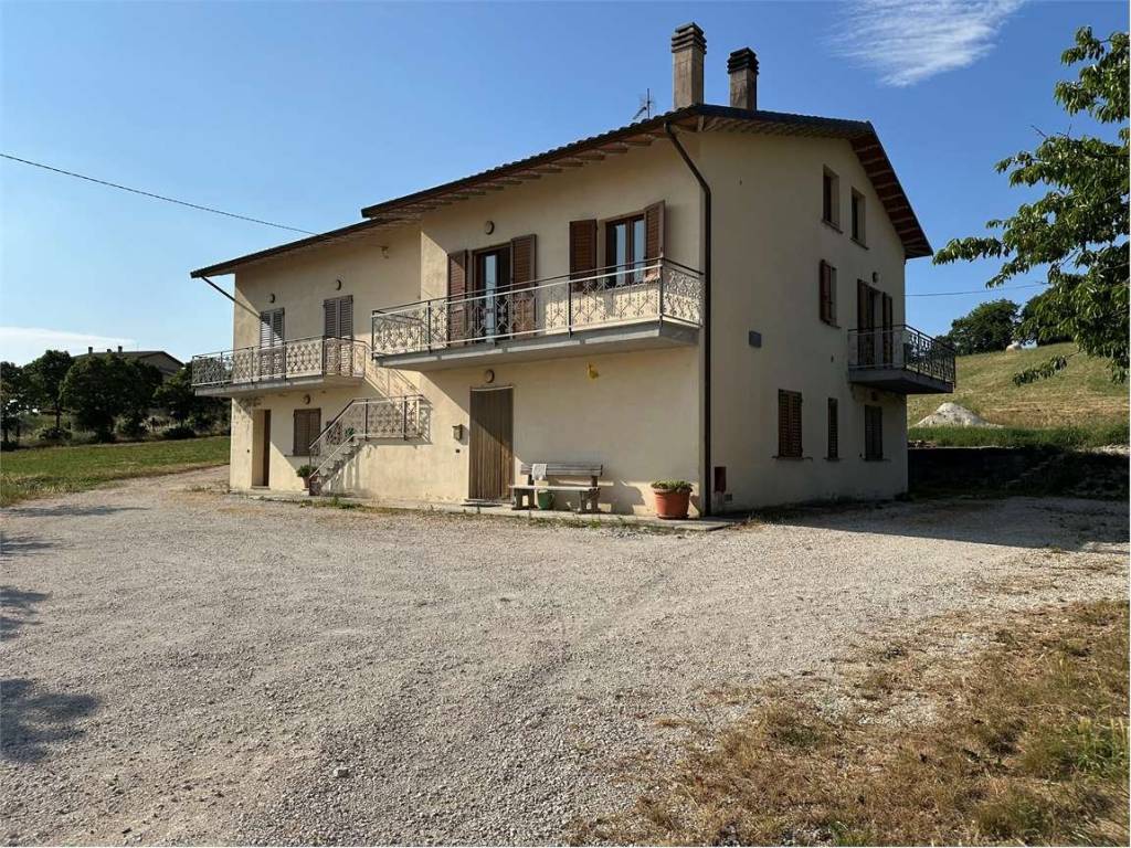 Casa indipendente a Nocera umbra in Via Fano - Foto 2