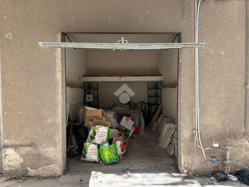 Box / garage a Cagliari in Via Nicolò Tommaseo, 47 - Foto 4