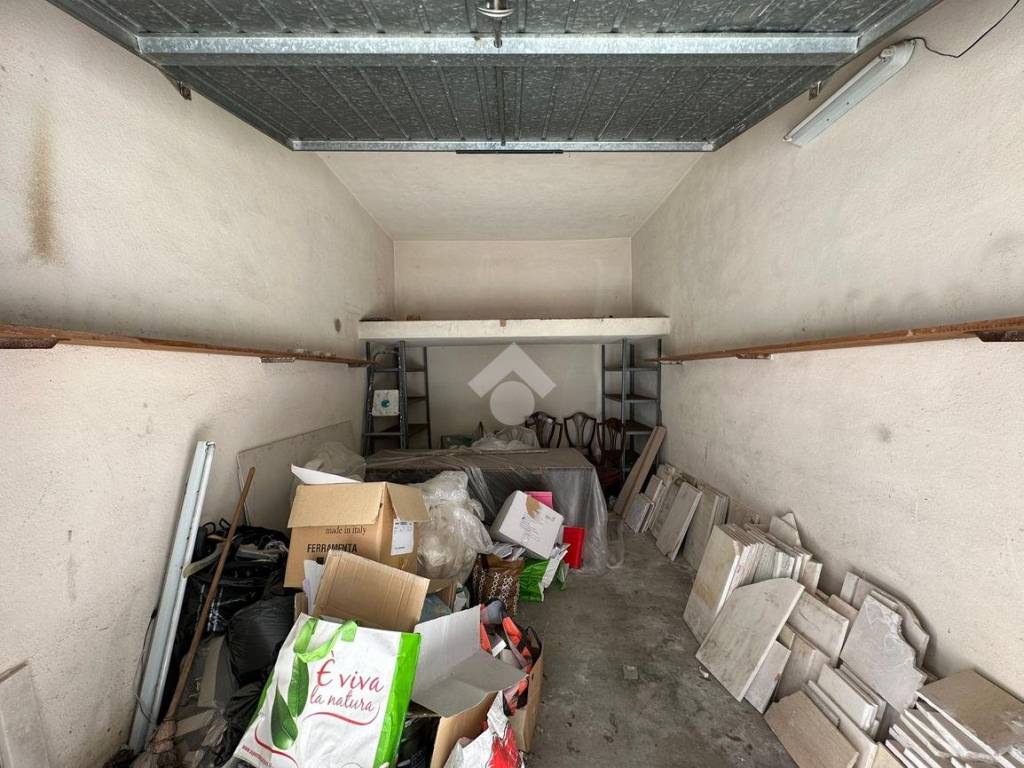 Box / garage a Cagliari in Via Nicolò Tommaseo, 47 - Foto 5