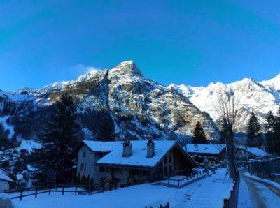 Appartamento a Courmayeur in Via Circonvallazione - Foto 3