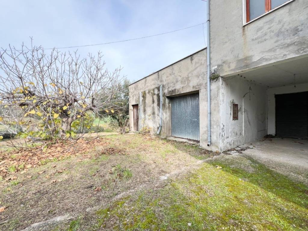 Palazzo / stabile a Casalbordino in Contrada Guarniera, 52 - Foto 2