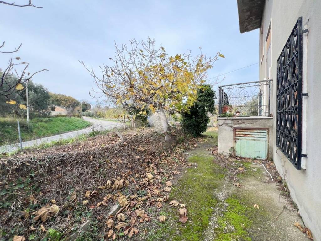 Palazzo / stabile a Casalbordino in Contrada Guarniera, 52 - Foto 4