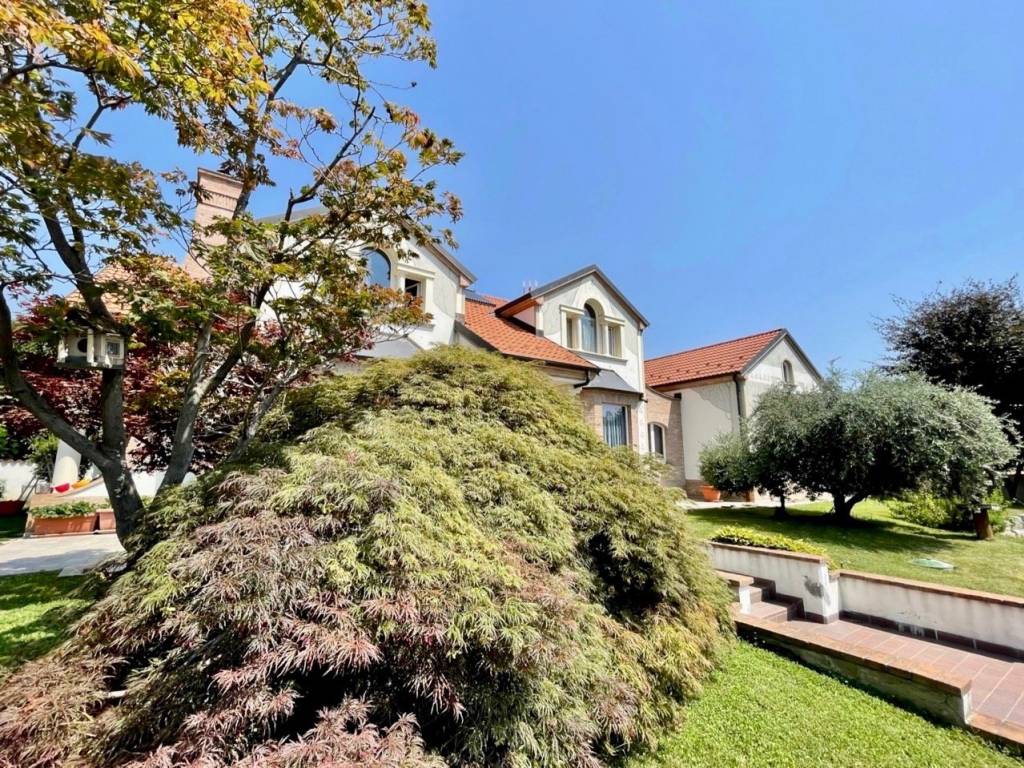 Villa a Centallo in Piazza Luigi Einaudi - Foto 3