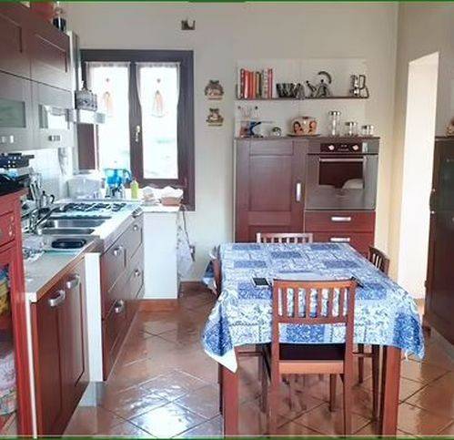 Villa a Taglio di po in Via Torino - Foto 2