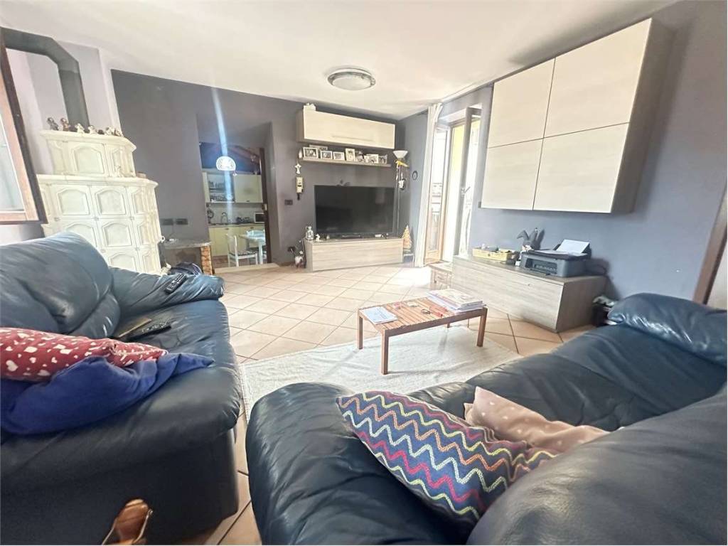 Casa indipendente a Cuasso al monte in via degli storti, 4 - Foto 2
