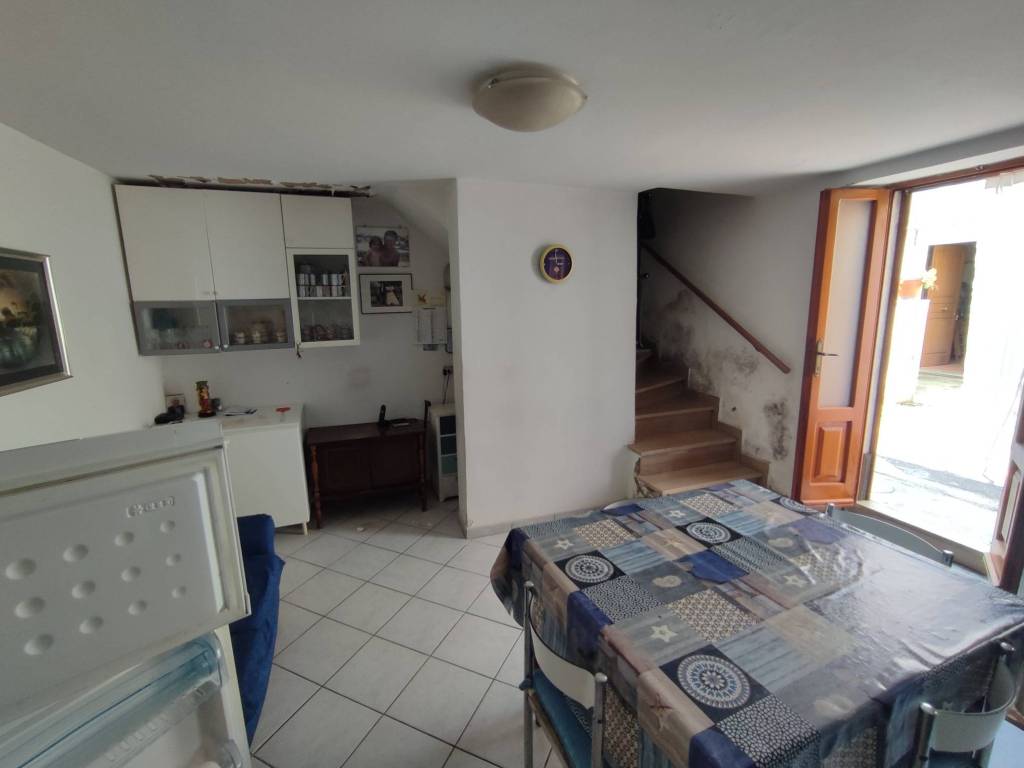 Casa indipendente a Prato in Via dell'Alberaccio, 260 - Foto 3