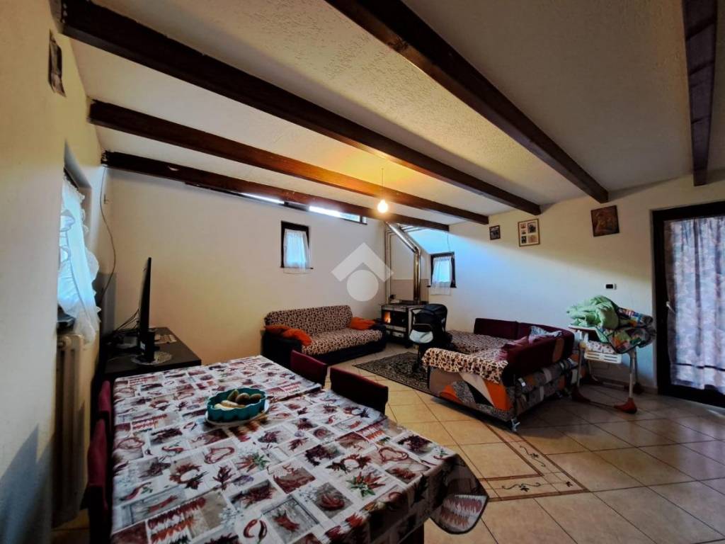 Appartamento a Gignod in Via Montjoux, 16 - Foto 2
