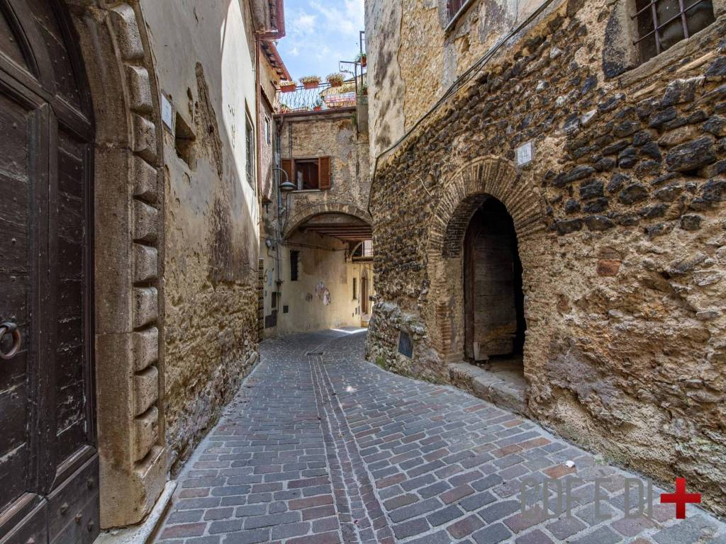 Appartamento a Toffia in Via della Rocca - Foto 2