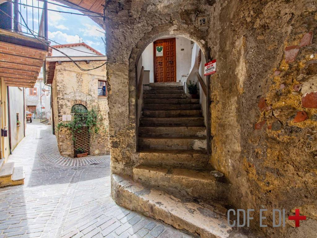 Appartamento a Toffia in Via della Rocca - Foto 3