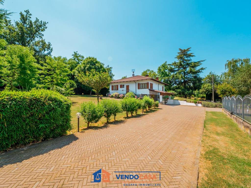 Villa a Bene vagienna in Frazione Isola - Foto 2