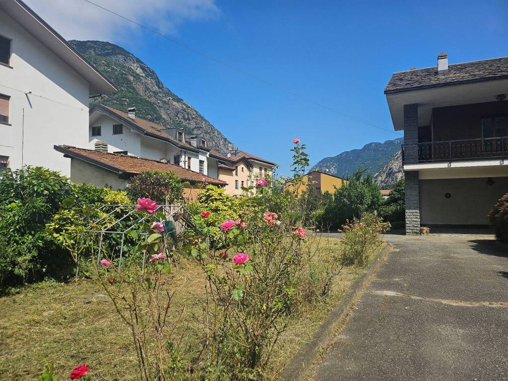 Villa a Hone in Via Emile Chanoux, 4 - Foto 2