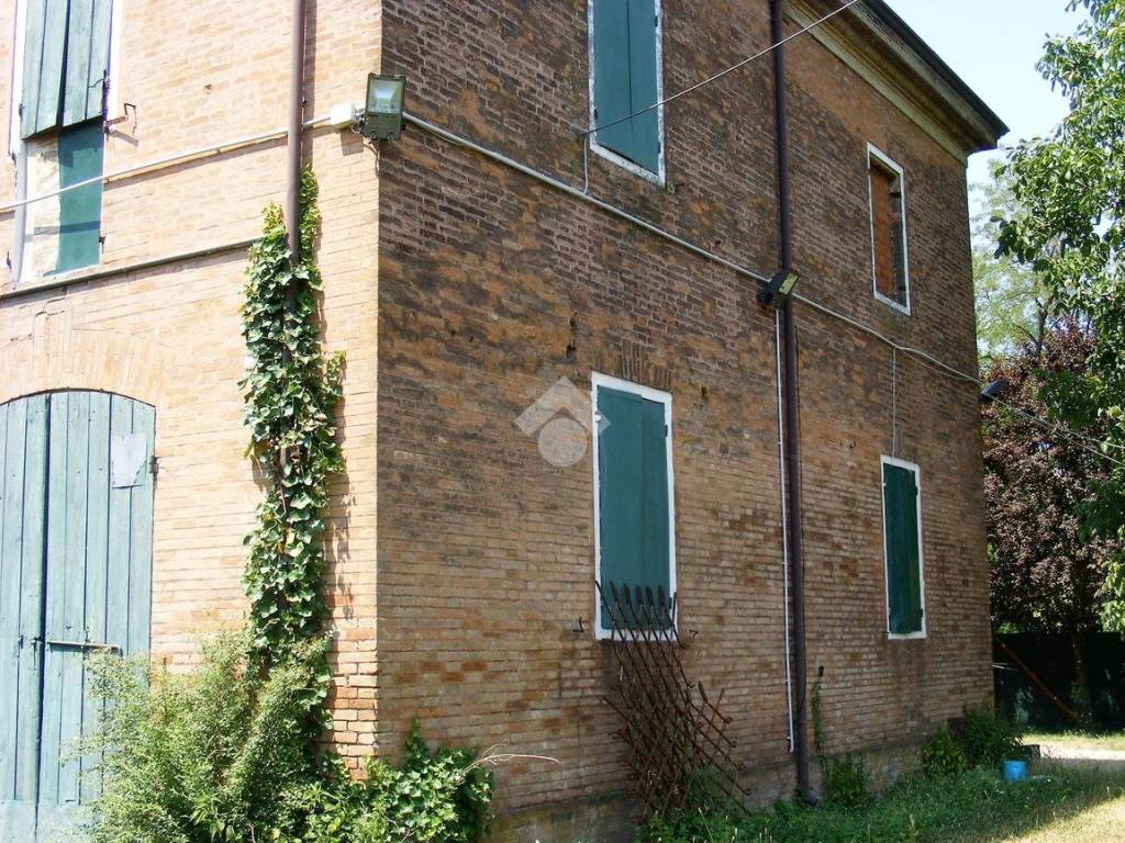 Villa a Carpi in Via dei cavi, 3 - Foto 2