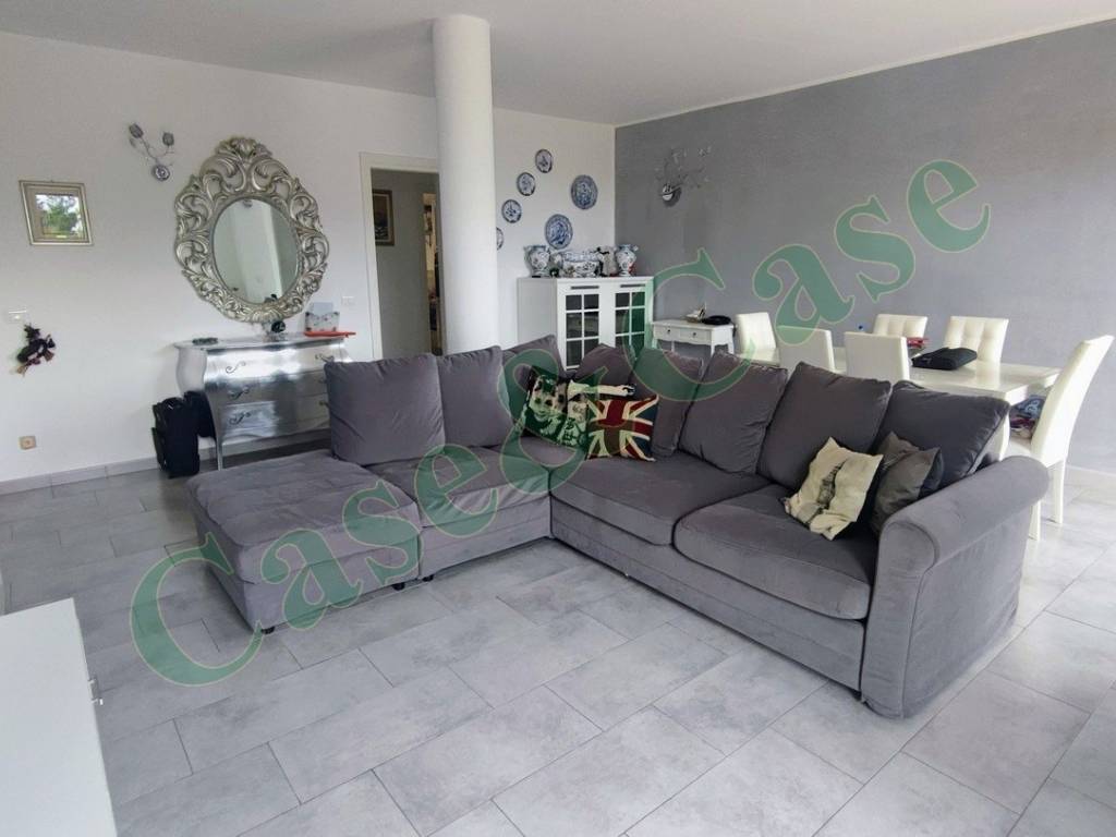 Appartamento a Savona in Via Privata Olivetta - Foto 4