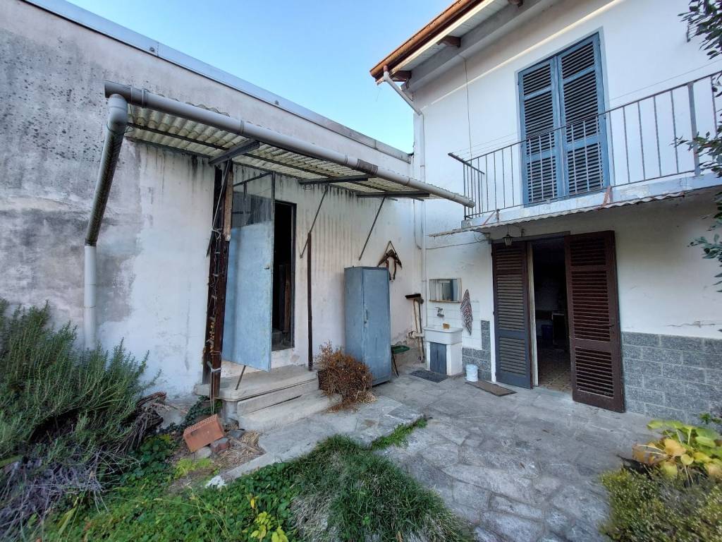 Casa indipendente a Biella in Via Edmondo De Amicis, 22 - Foto 5