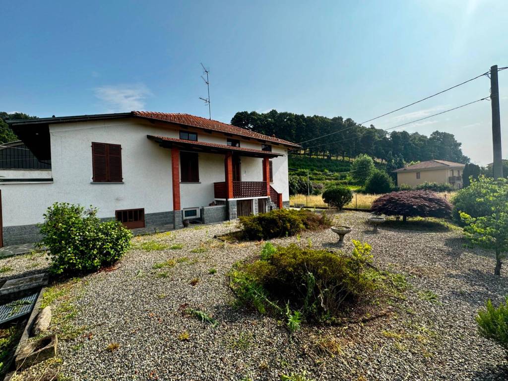 Villa a Vigliano biellese in Via per Chiavazza, 47 - Foto 3