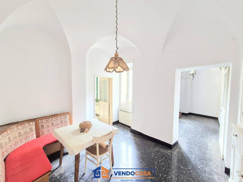 Appartamento a Finale ligure in Via Lancellotto - Foto 2