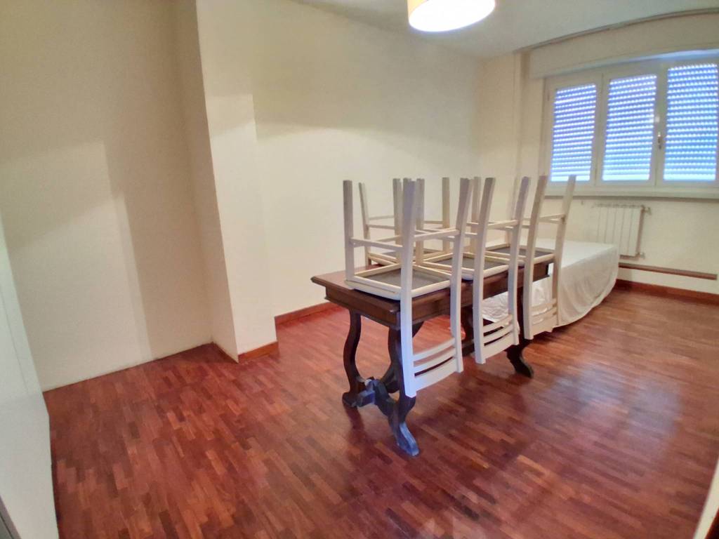 Appartamento a Lucca in Via Don Luigi Sturzo, 116 - Foto 4
