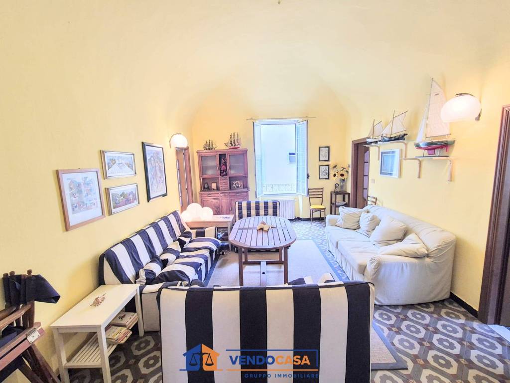Appartamento a Finale ligure in Via Lancellotto - Foto 3