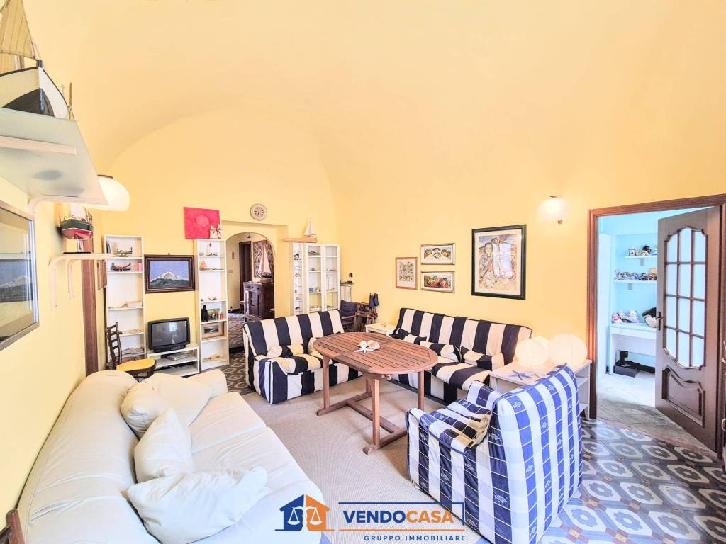 Appartamento a Finale ligure in Via Lancellotto - Foto 4