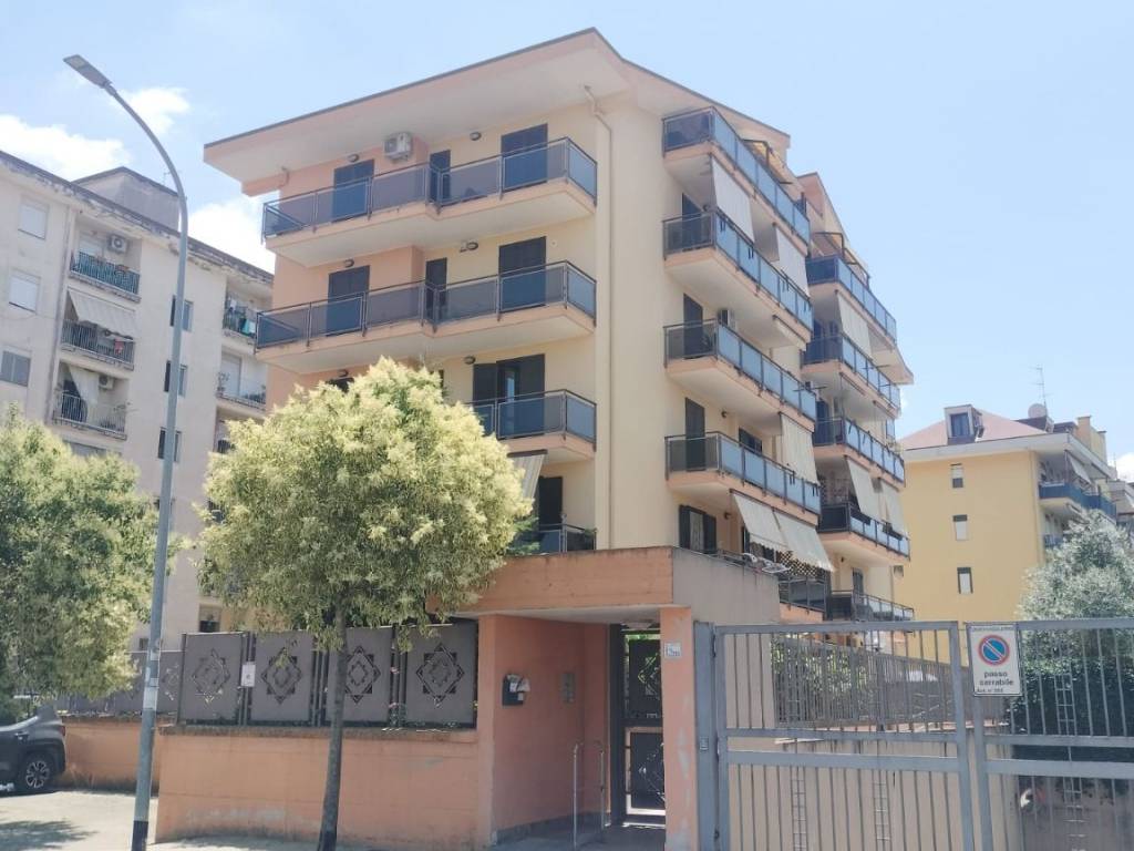 Attico / mansarda a San nicola la strada in Via C. Patturelli - Foto 3