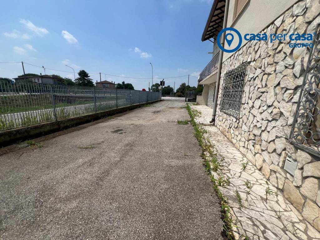 Appartamento a Ariano nel polesine in Via Romea Vecchia - Foto 4