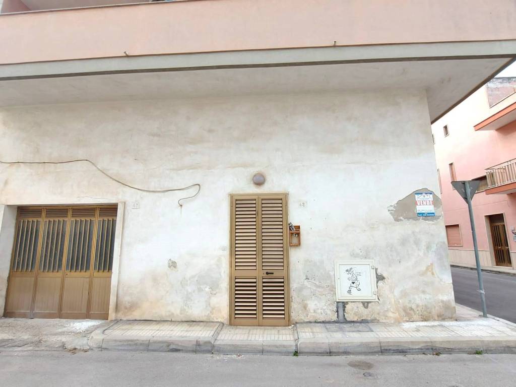 Casa indipendente a Melendugno in Via Giotto, 45 - Foto 2