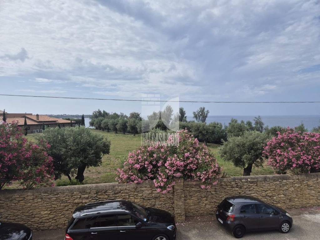 Villa a Isola di capo rizzuto in località capopiccolo - Foto 4