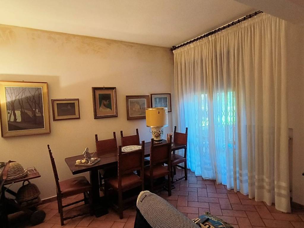 Appartamento a Prato in Viale Borgo Valsugana - Foto 4
