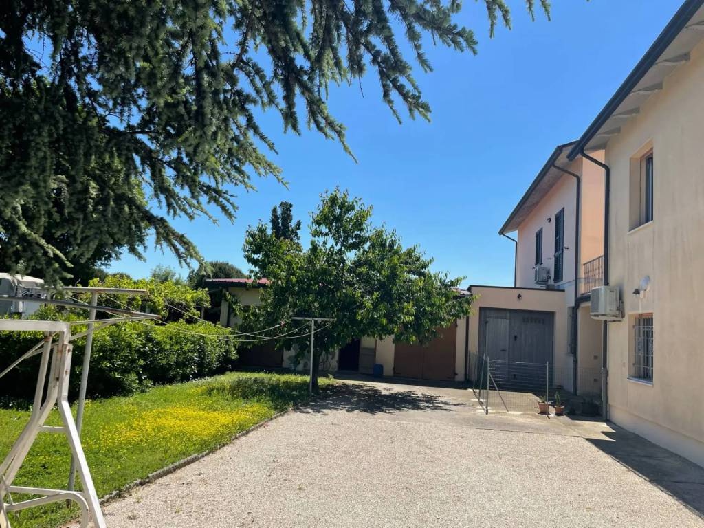 Casa indipendente a Ravenna in Viale dei Lombardi - Foto 3