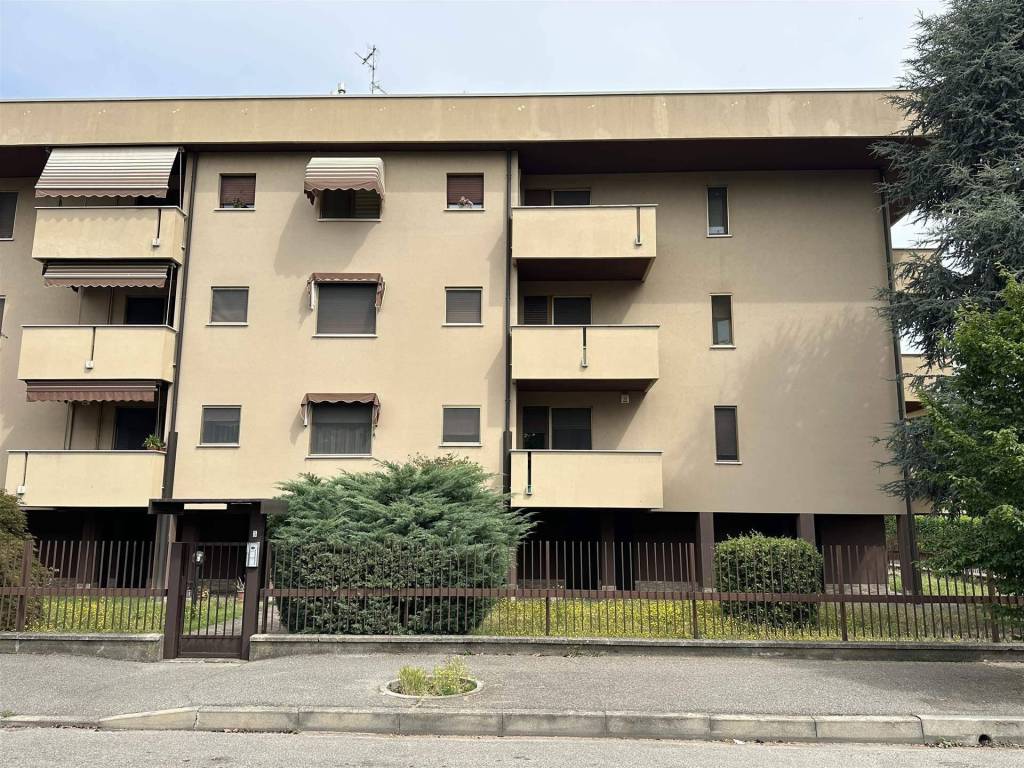 Appartamento a Sant'angelo lodigiano in Via Aldo Moro - Foto 2