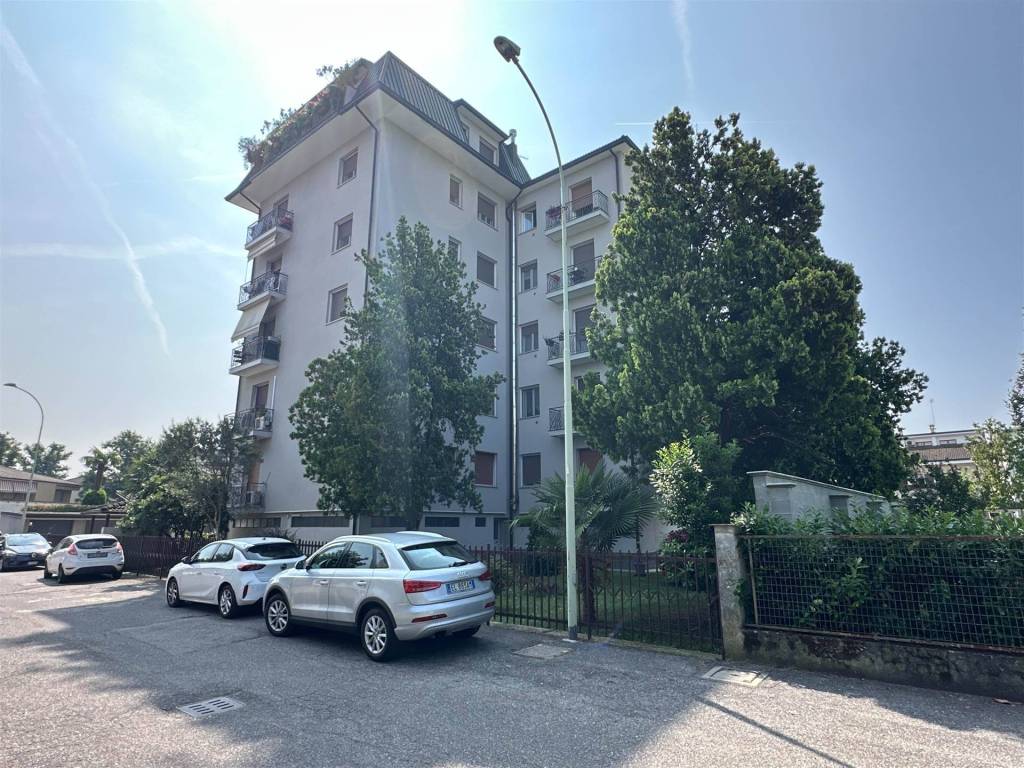 Appartamento a Lodi in Via Cadore - Foto 5