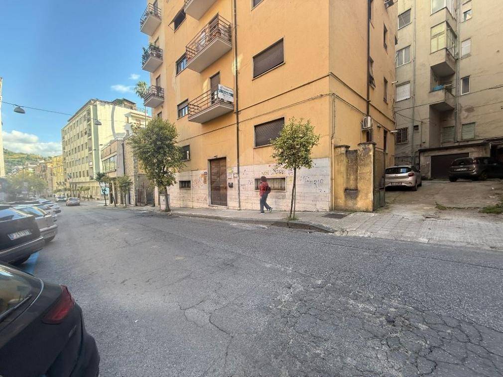 Box / garage a Cosenza in via Montesanto - Foto 2
