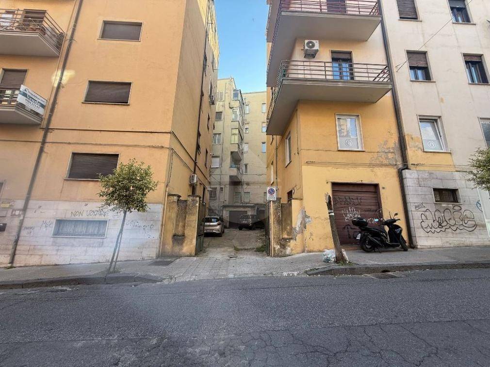 Box / garage a Cosenza in via Montesanto - Foto 3