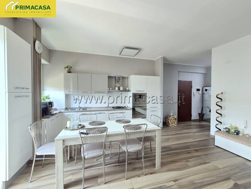 Appartamento a Verona in Stradone Santa Lucia, 28 - Foto 2