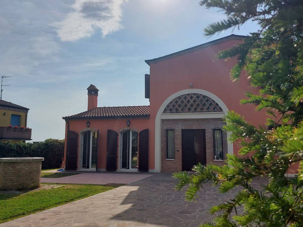 Villa a Occhiobello in Via Gurzone - Foto 2