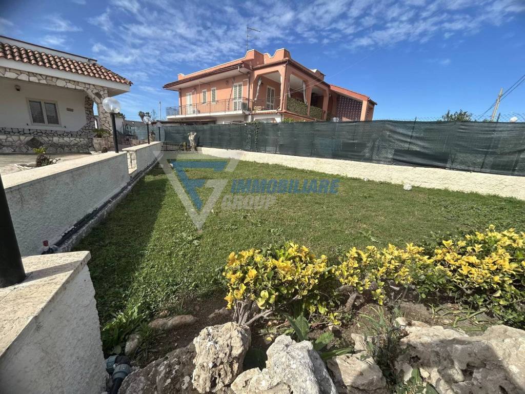 Villa a Siracusa in VIA ALFONSO HEREDIA - Foto 3