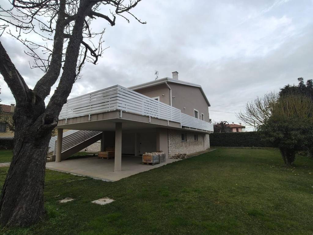 Villa a Adria in Piazzale Alberto Mario - Foto 2