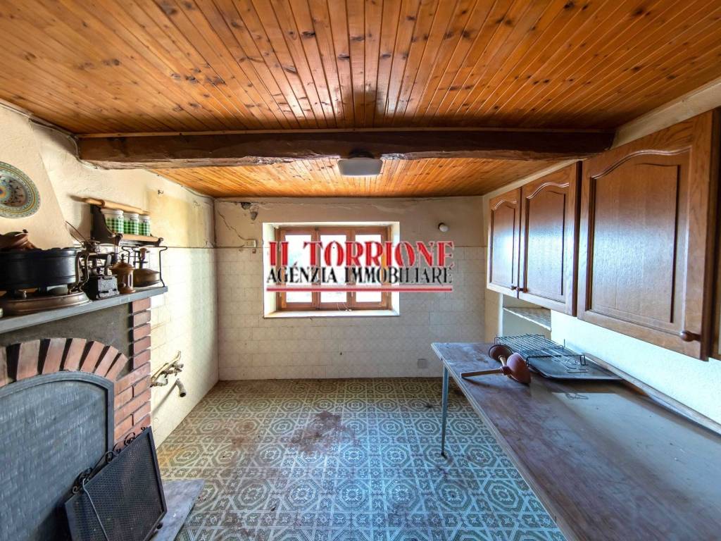 Casa indipendente a Pescia in Via Val di Torbola - Foto 3