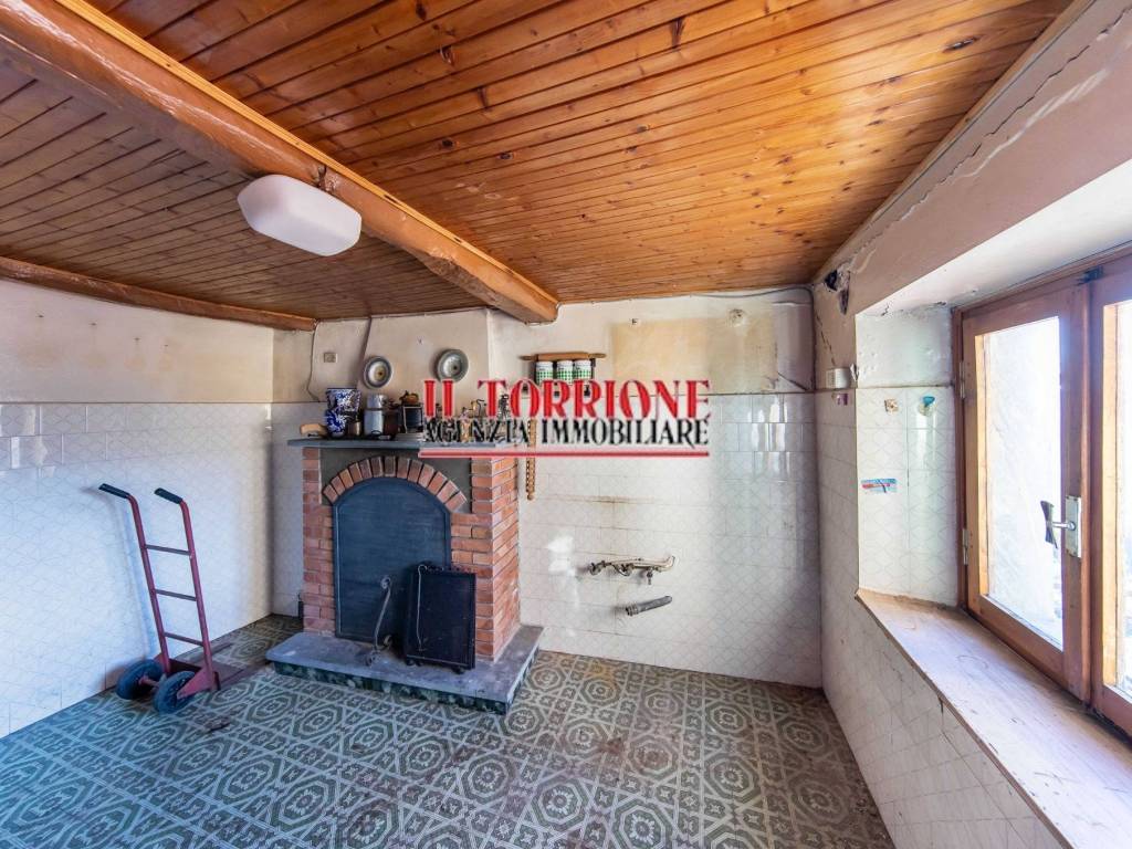 Casa indipendente a Pescia in Via Val di Torbola - Foto 5