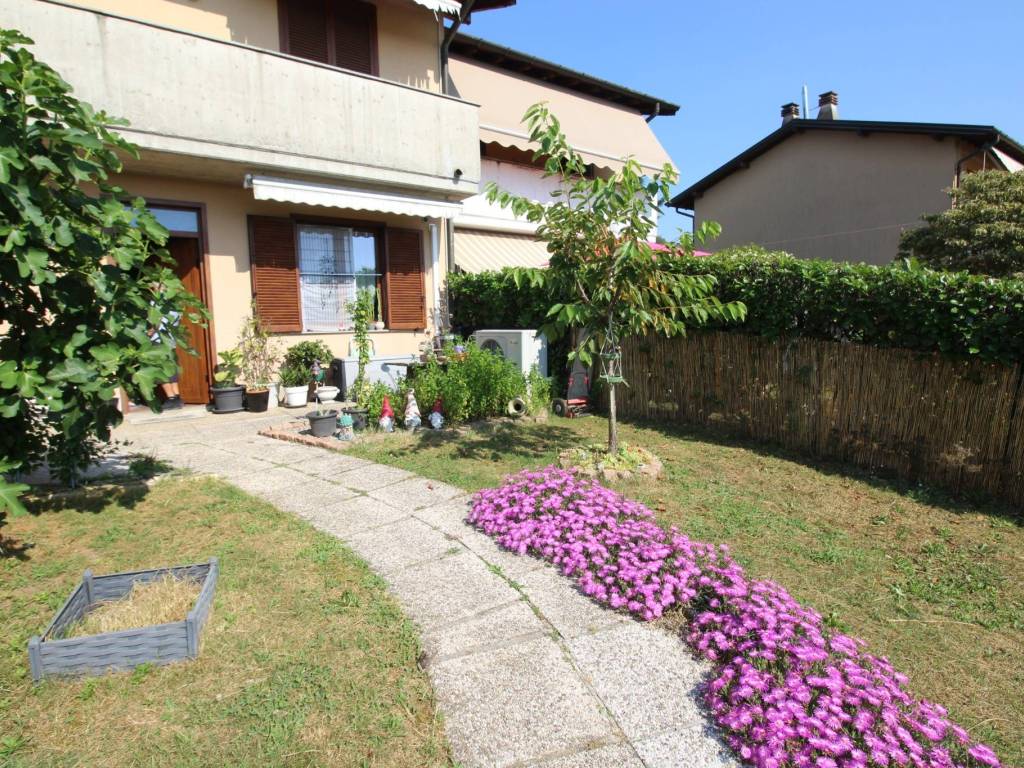 Villetta a schiera a Valmorea in Via Cavallitti - Foto 2