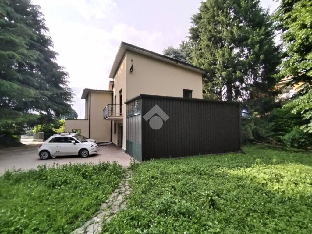 Villa a Merate in Strada Statale 36, 132 - Foto 2
