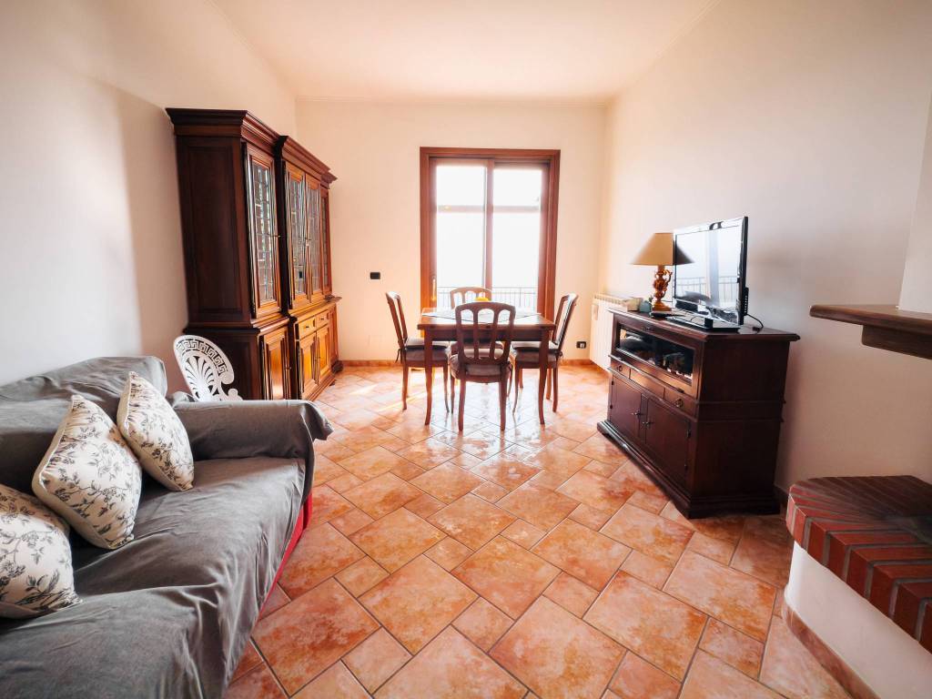 Appartamento a Fara in sabina in Via dei Villini - Foto 4