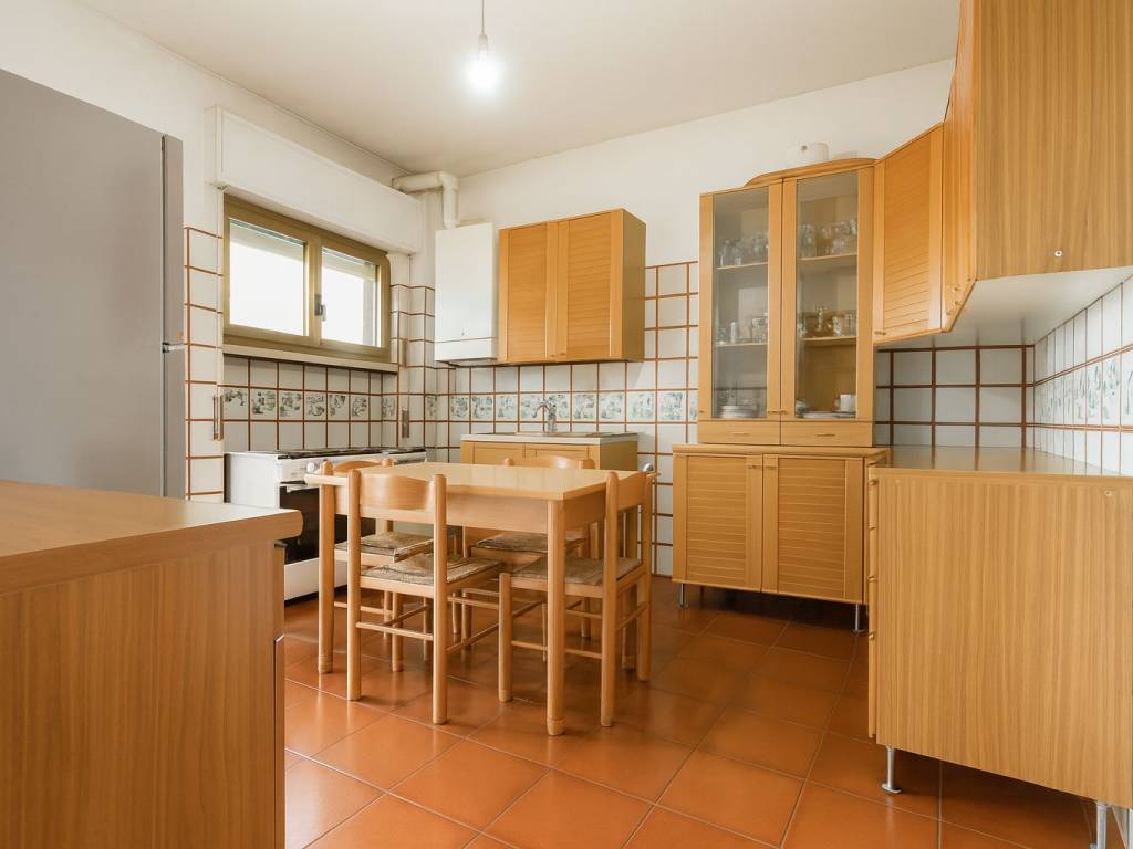 Appartamento a Assemini in Via Basilicata - Foto 3