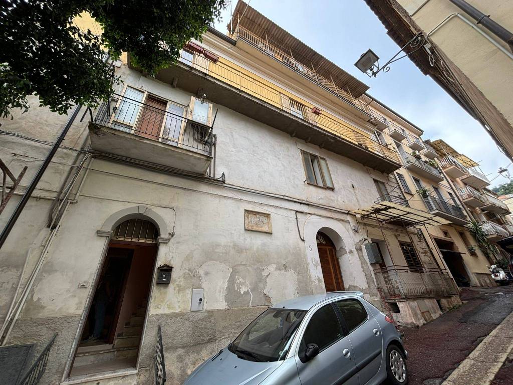 Appartamento a Lamezia terme in Vico 2 Belvedere, 3 - Foto 2