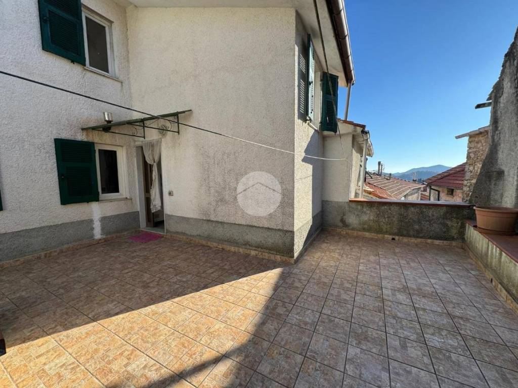 Casa indipendente a Maissana in Via 4 novembre, 8 - Foto 3