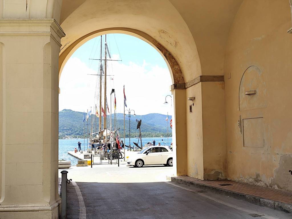 Appartamento a Portoferraio in Via Filippo Camerini, 2 - Foto 2