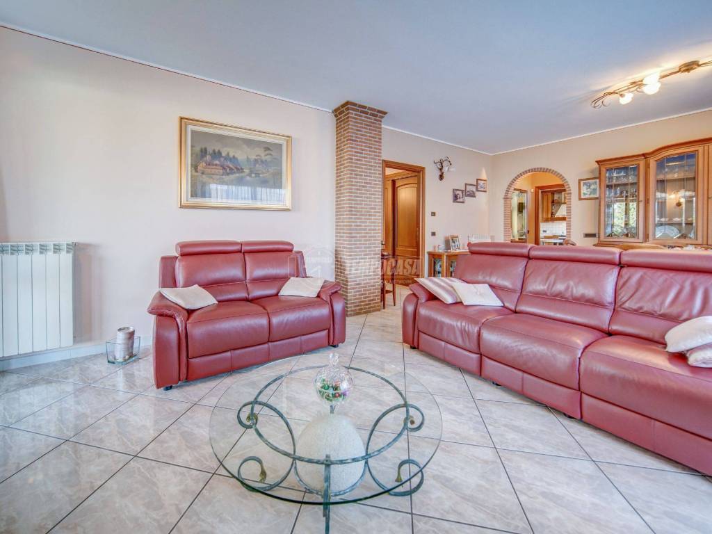 Villa a Castelletto sopra ticino in Via Bonifaci - Foto 4