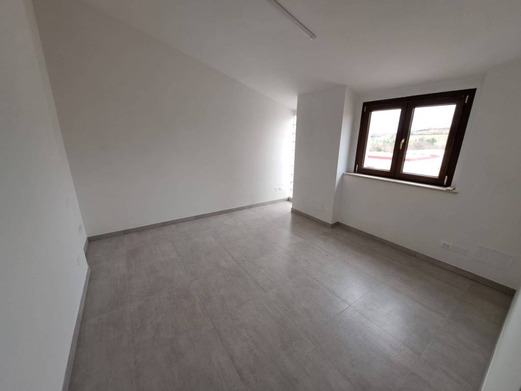 Palazzo / stabile a Colmurano in Contrada Fiastra, 21 - Foto 3