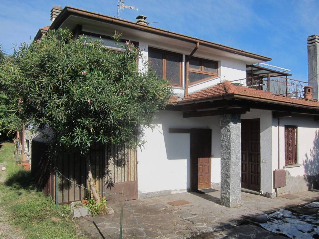 Casa indipendente a Ternate - Foto 3